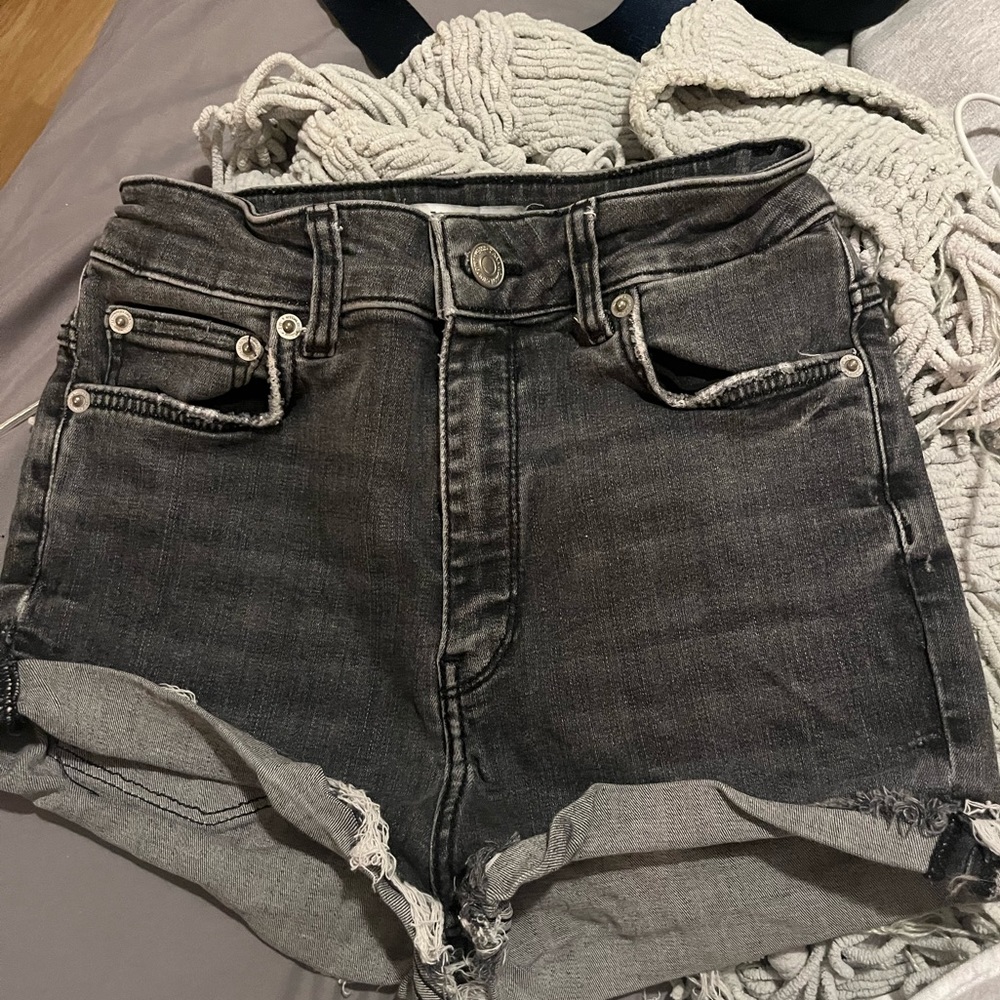 grey zara jean shorts